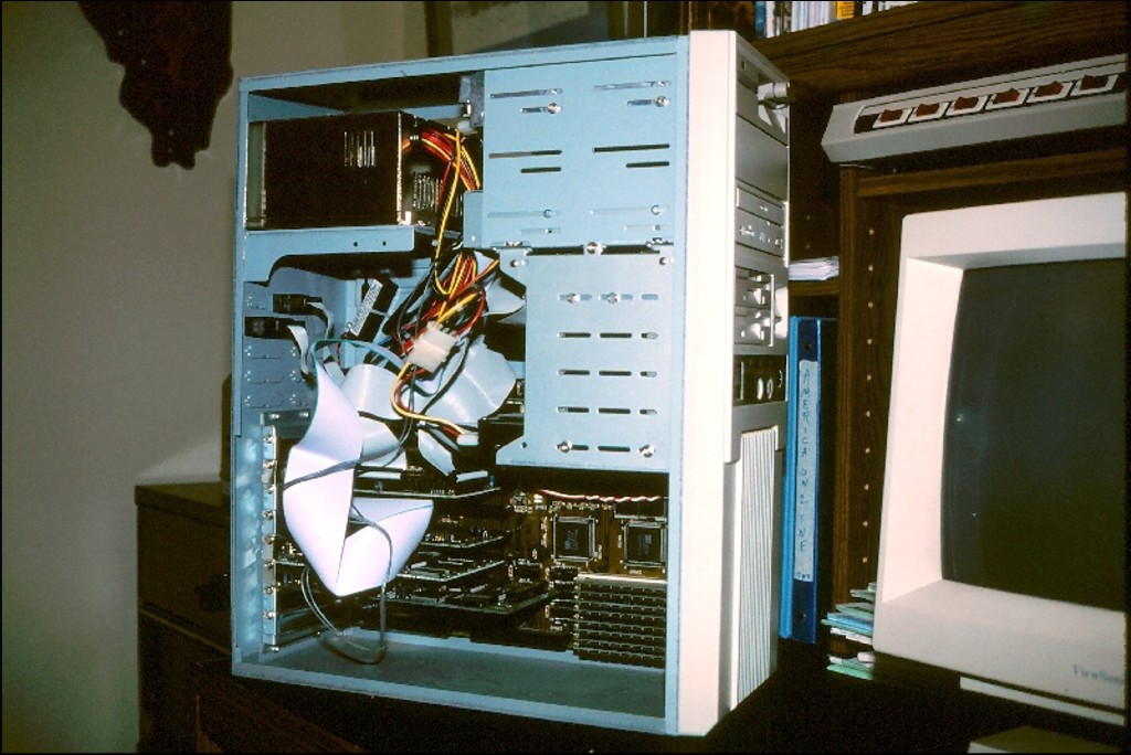 Open PC tower and ViewSonic CRT monitor, late 1990s / early 2000s home setup
