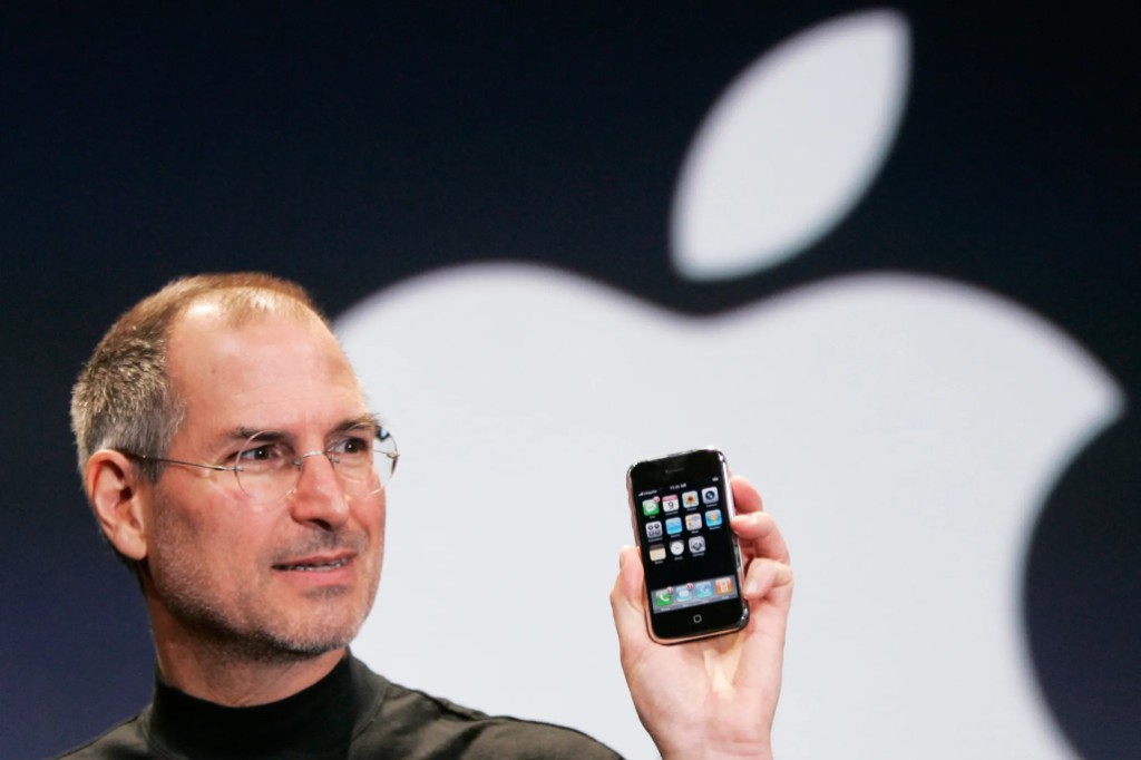 Steve Jobs presenting the original iPhone